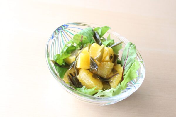 爽やか！〈おしゃぶり昆布の耳〉フルーツサラダ
