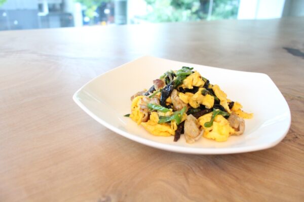 〈椎茸しぐれ〉木須肉（ムースーロー風）