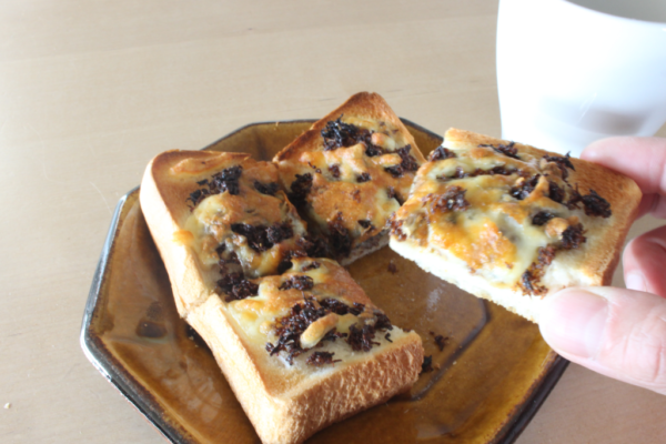 あみ昆布トースト